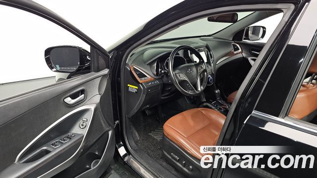 Hyundai Santa Fe 2012 thumb 12