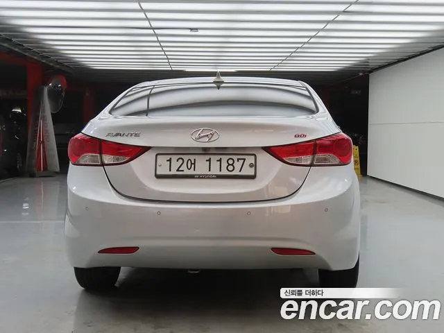Hyundai Avante 2013 thumb 8