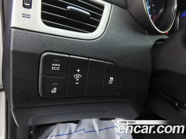 Hyundai Avante 2013 thumb 9