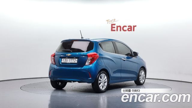 Chevrolet Spark 2018 thumb 3