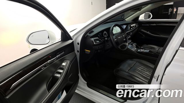 Genesis G90 2020 thumb 11