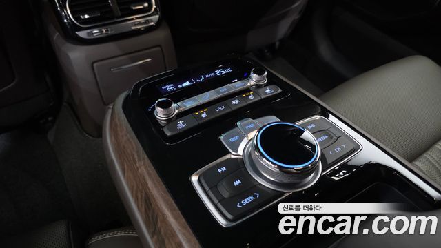 Genesis G90 2021 thumb 11