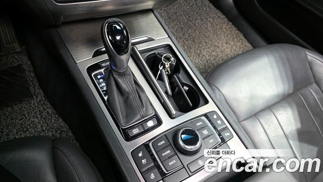 Hyundai Genesis 2016 thumb 10