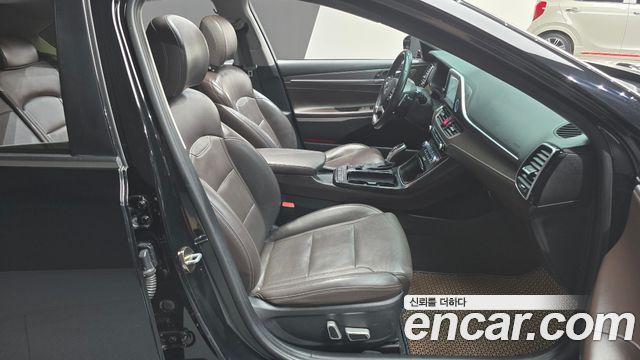 Hyundai Grandeur 2017 thumb 11