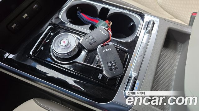 Kia Carnival 2021 thumb 9