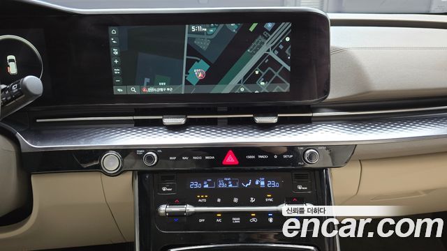 Kia Carnival 2021 thumb 11
