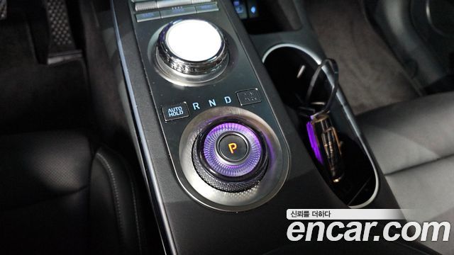 Genesis GV70 2022 thumb 9