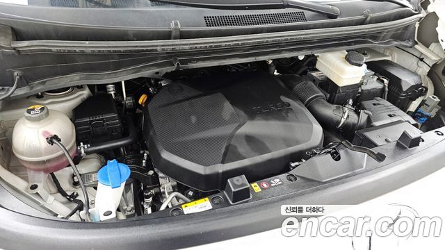 Hyundai Staria 2023 thumb 7