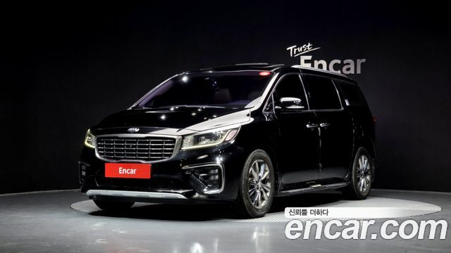 Kia Carnival 2018 thumb 2