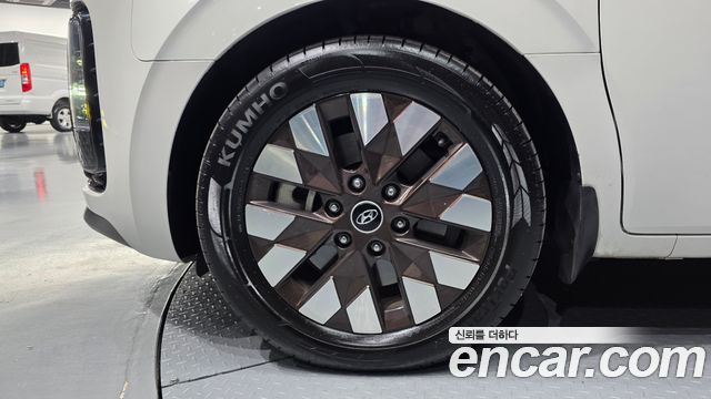 Hyundai Staria 2021 thumb 6
