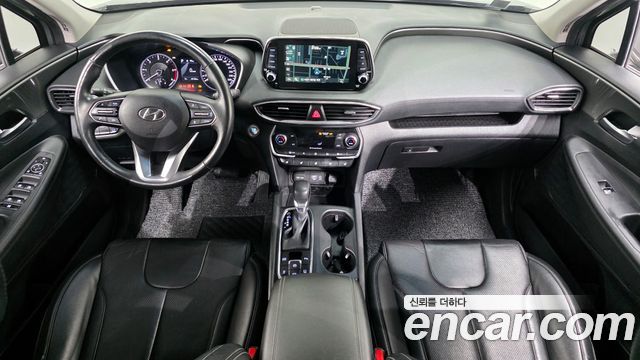 Hyundai Santa Fe 2018 thumb 8