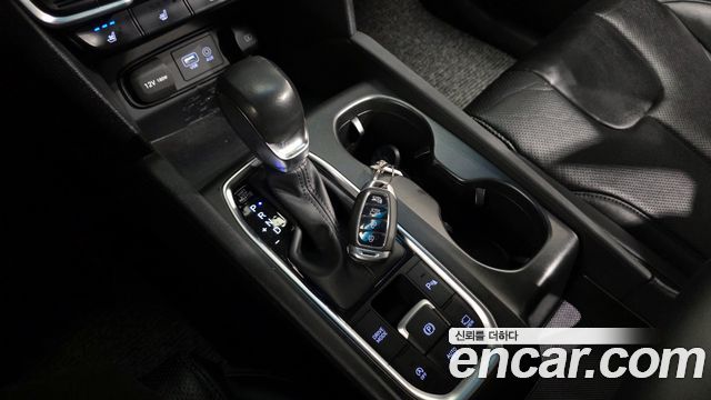 Hyundai Santa Fe 2018 thumb 10