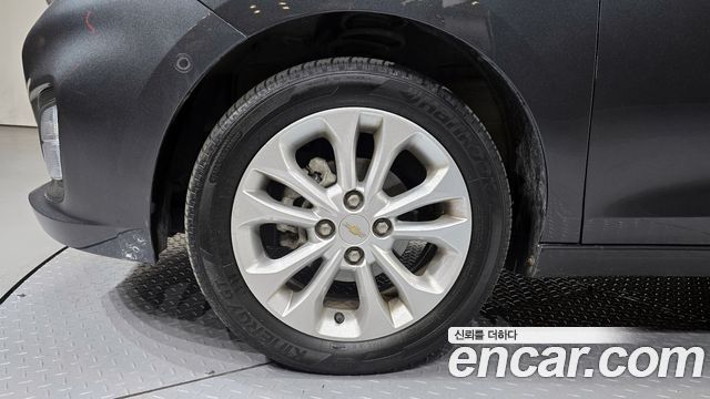 Chevrolet Spark 2021 thumb 6