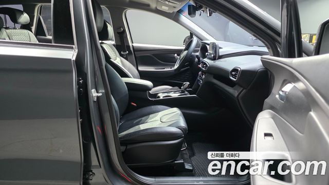 Hyundai Santa Fe 2019 thumb 10
