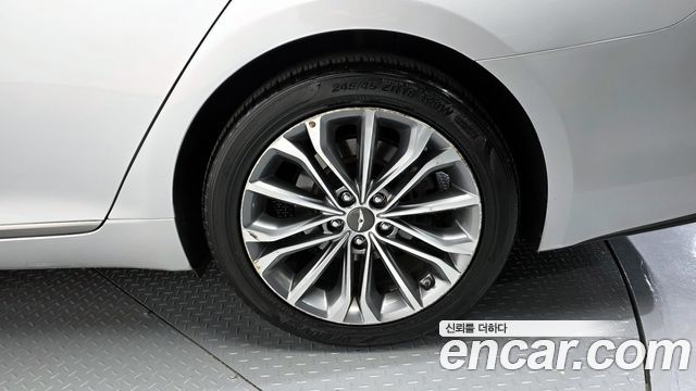 Hyundai Genesis 2015 thumb 6