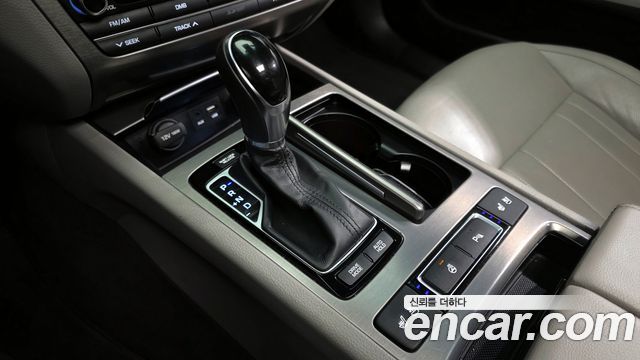 Hyundai Genesis 2015 thumb 10