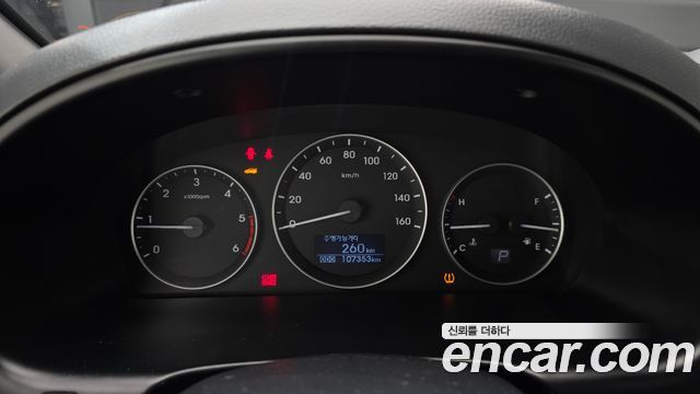 Hyundai Starex 2015 thumb 8