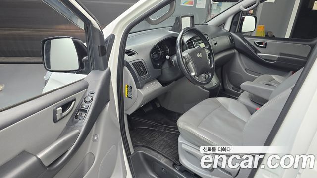 Hyundai Starex 2015 thumb 10
