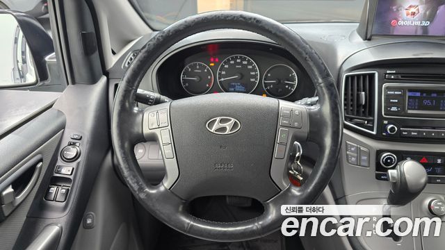 Hyundai Starex 2015 thumb 12
