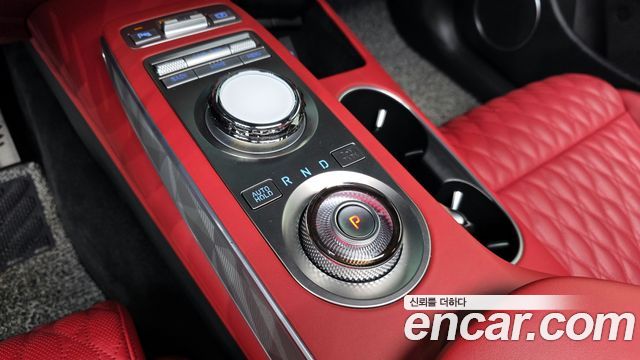 Genesis GV70 2023 thumb 10