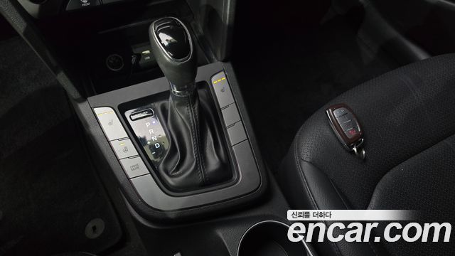 Hyundai Avante 2016 thumb 9