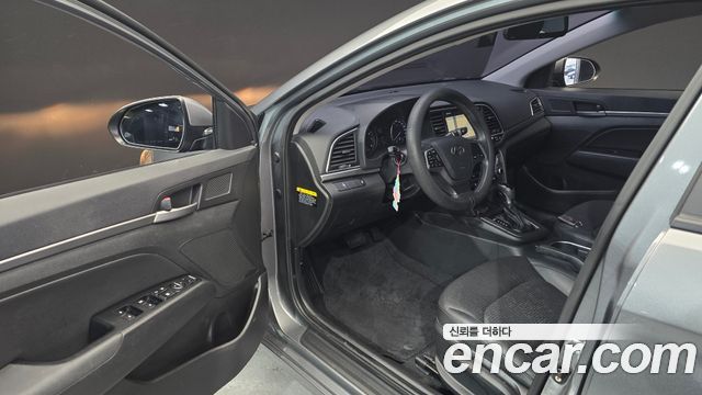 Hyundai Avante 2016 thumb 10