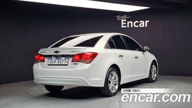 Chevrolet Cruze 2014 thumb 3