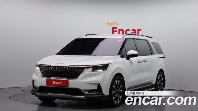 Kia Carnival 2023 thumb 2