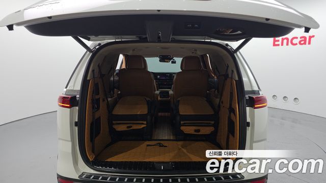 Kia Carnival 2023 thumb 12