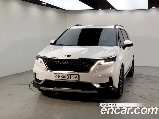 Kia Carnival 2021 thumb 3