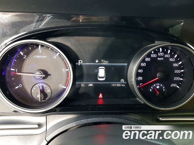 Kia Carnival 2021 thumb 7