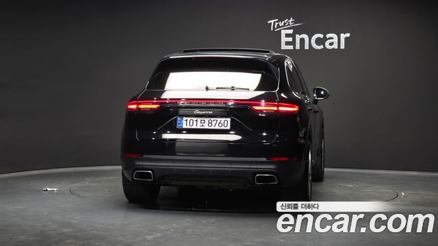 Porsche Cayenne 2019 thumb 10