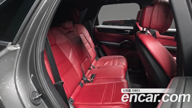 Porsche Cayenne 2019 thumb 4