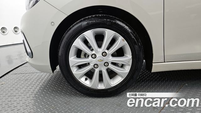 Chevrolet Spark 2016 thumb 6