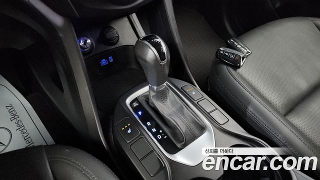 Hyundai Santa Fe 2015 thumb 9