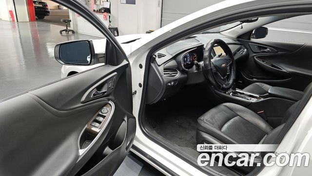 Chevrolet Malibu 2018 thumb 11