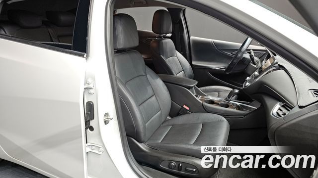 Chevrolet Malibu 2018 thumb 12