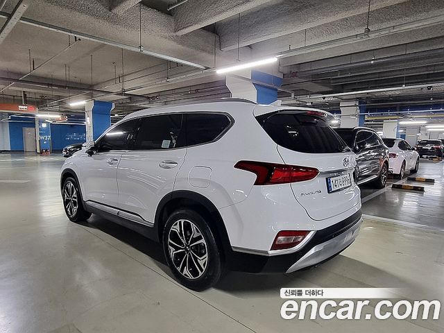 Hyundai Santa Fe 2018 thumb 4