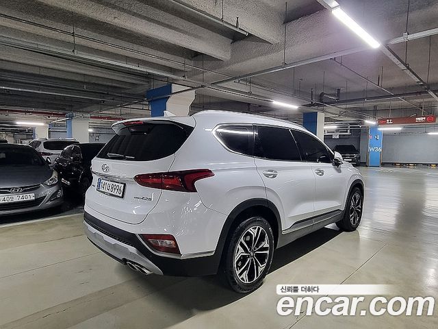 Hyundai Santa Fe 2018 thumb 5
