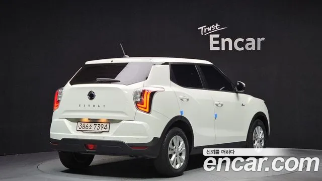 SsangYong Tivoli 2019 thumb 3