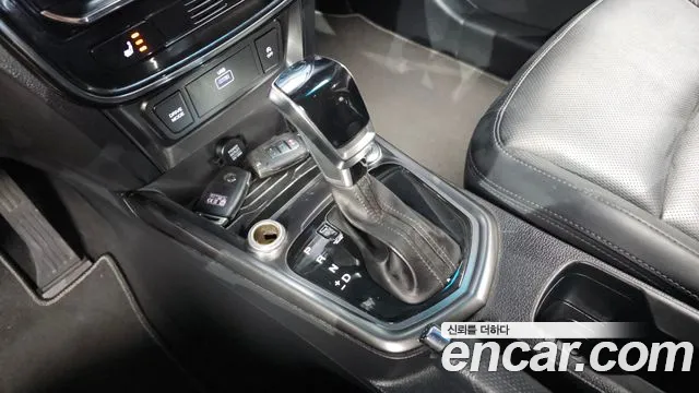 SsangYong Tivoli 2019 thumb 10