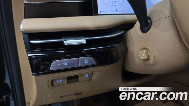 Genesis G80 2024 thumb 11