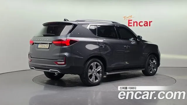 SsangYong Rexton 2022 thumb 3