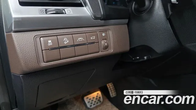 SsangYong Rexton 2022 thumb 12