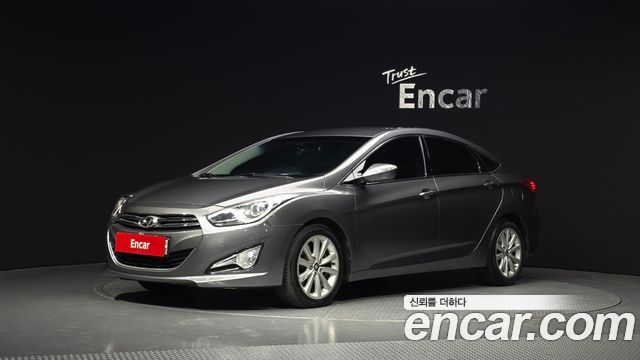 Hyundai i40 2012 thumb 2