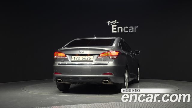 Hyundai i40 2012 thumb 5
