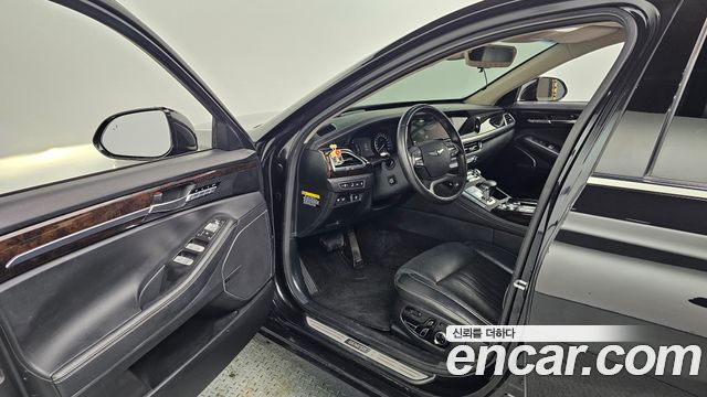 Genesis G90 2019 thumb 10