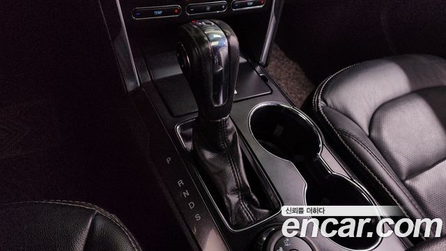 Ford Explorer 2019 thumb 12