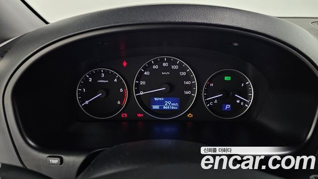 Hyundai Starex 2015 thumb 8