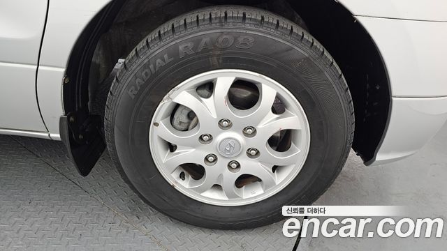 Hyundai Starex 2010 thumb 6